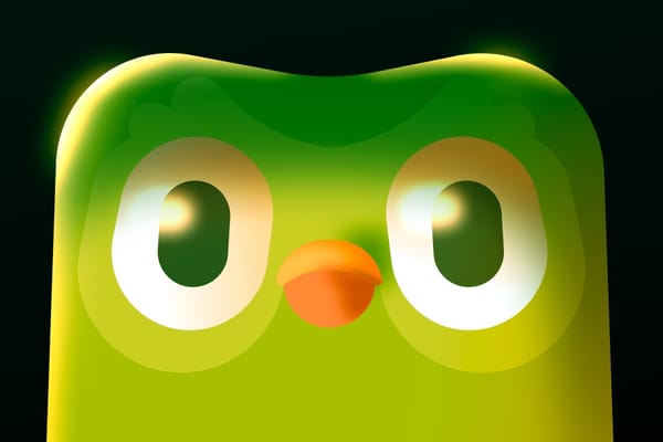 Duolingo "dræbte" sin maskot med en Cybertruck - og det går overraskende godt
